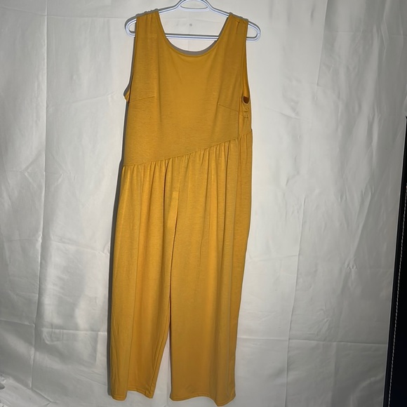 Yellow Charlie Charlie Charlotte Wide leg Jumpsuit Size XL - Picture 1 of 5